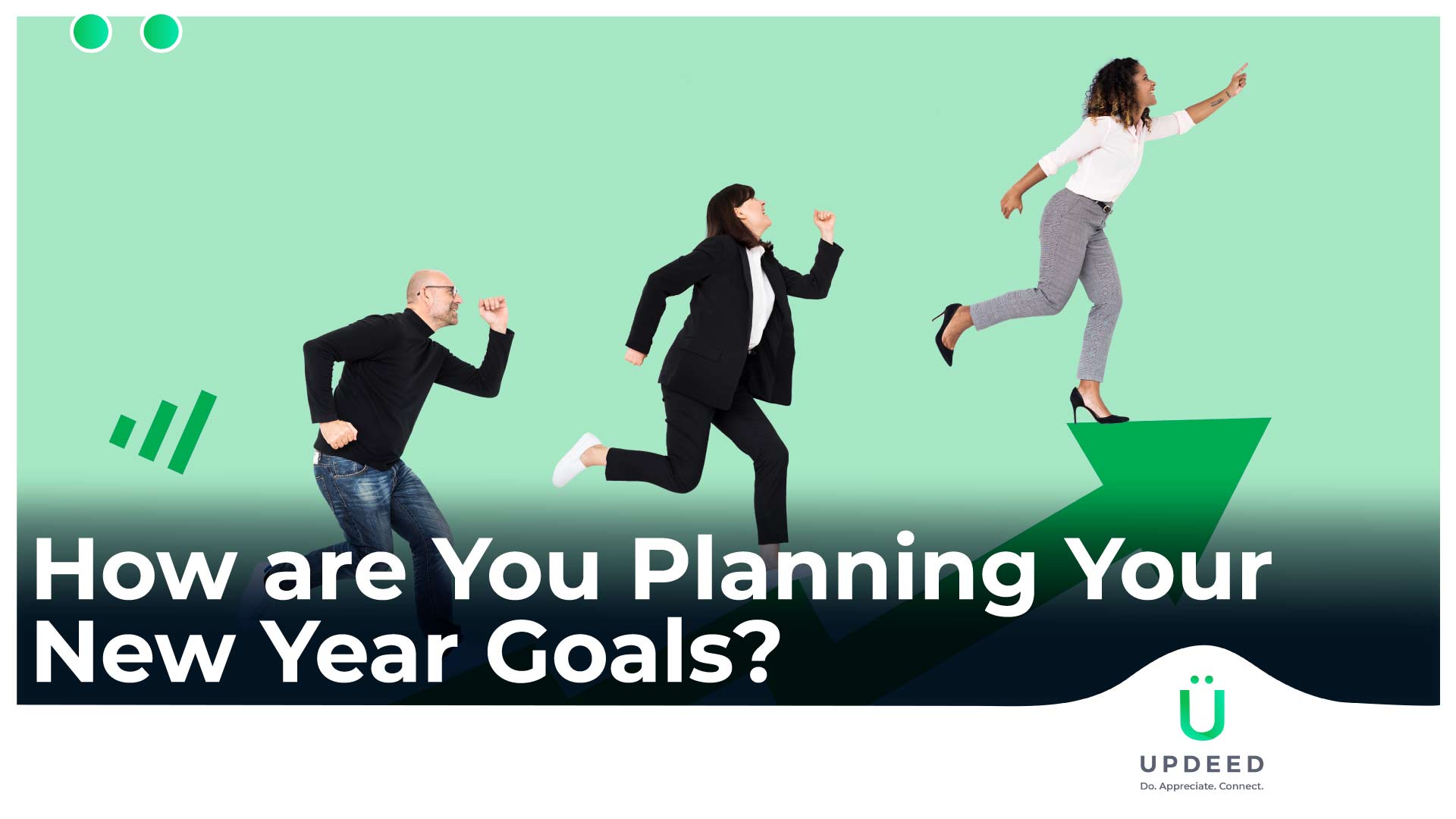 3 people running on a growth bar, chasing each other